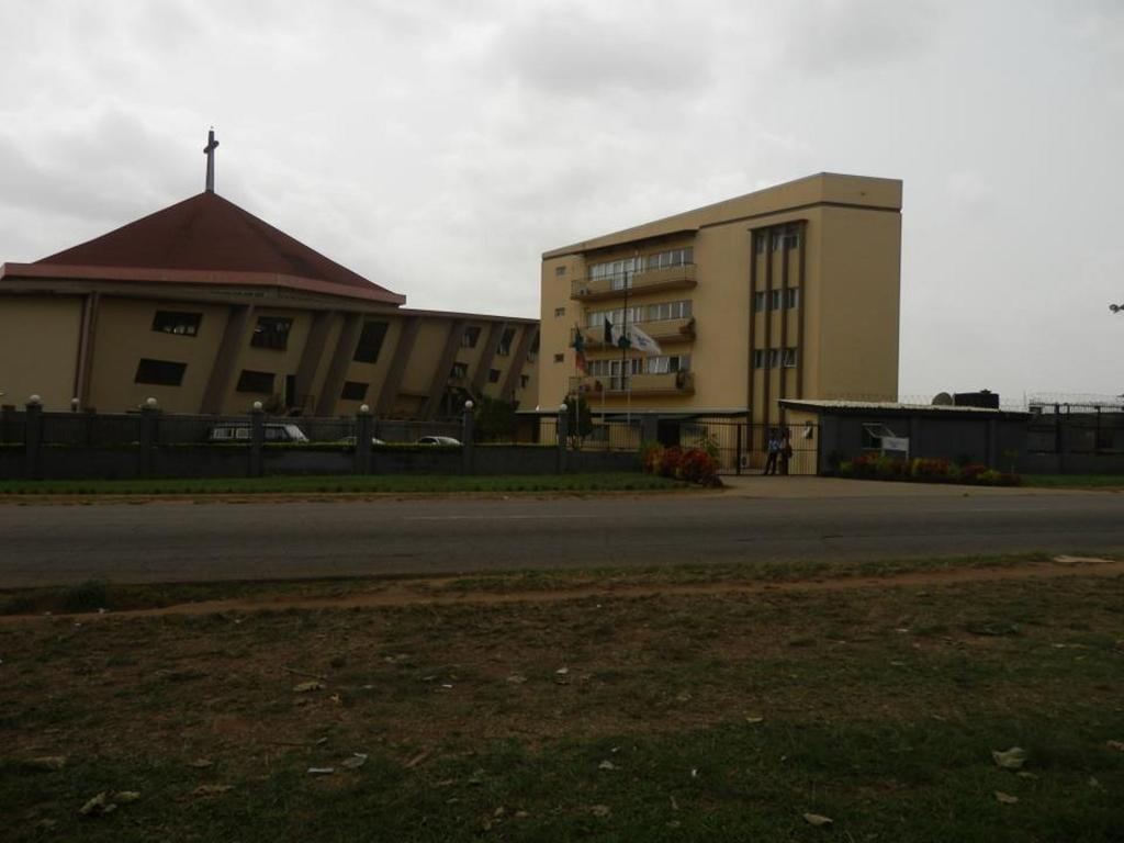Blue Lodge Hotel Lagos Esterno foto